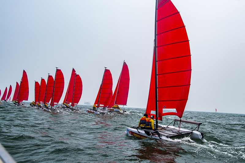 扬帆济海跟党远航